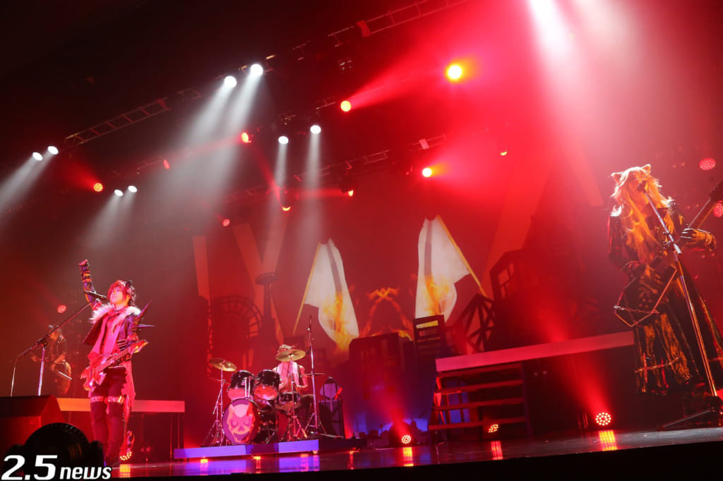 SHOW BY ROCK!!